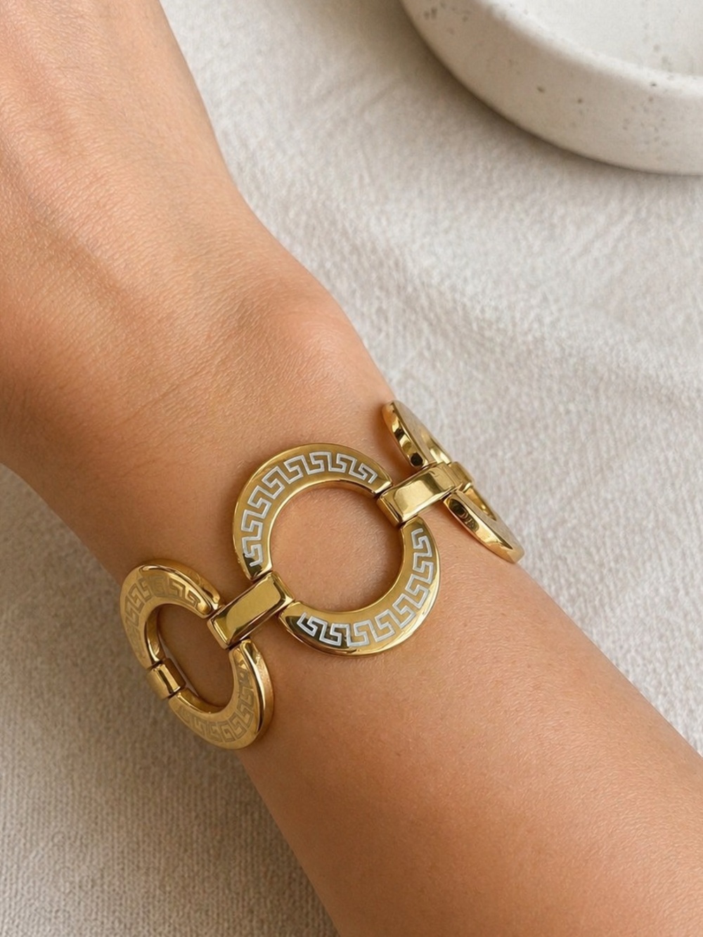 🎈HP🎉🥳 Gold Tone Greek Key Link Bracelet Stainless Steel Lock Clasp